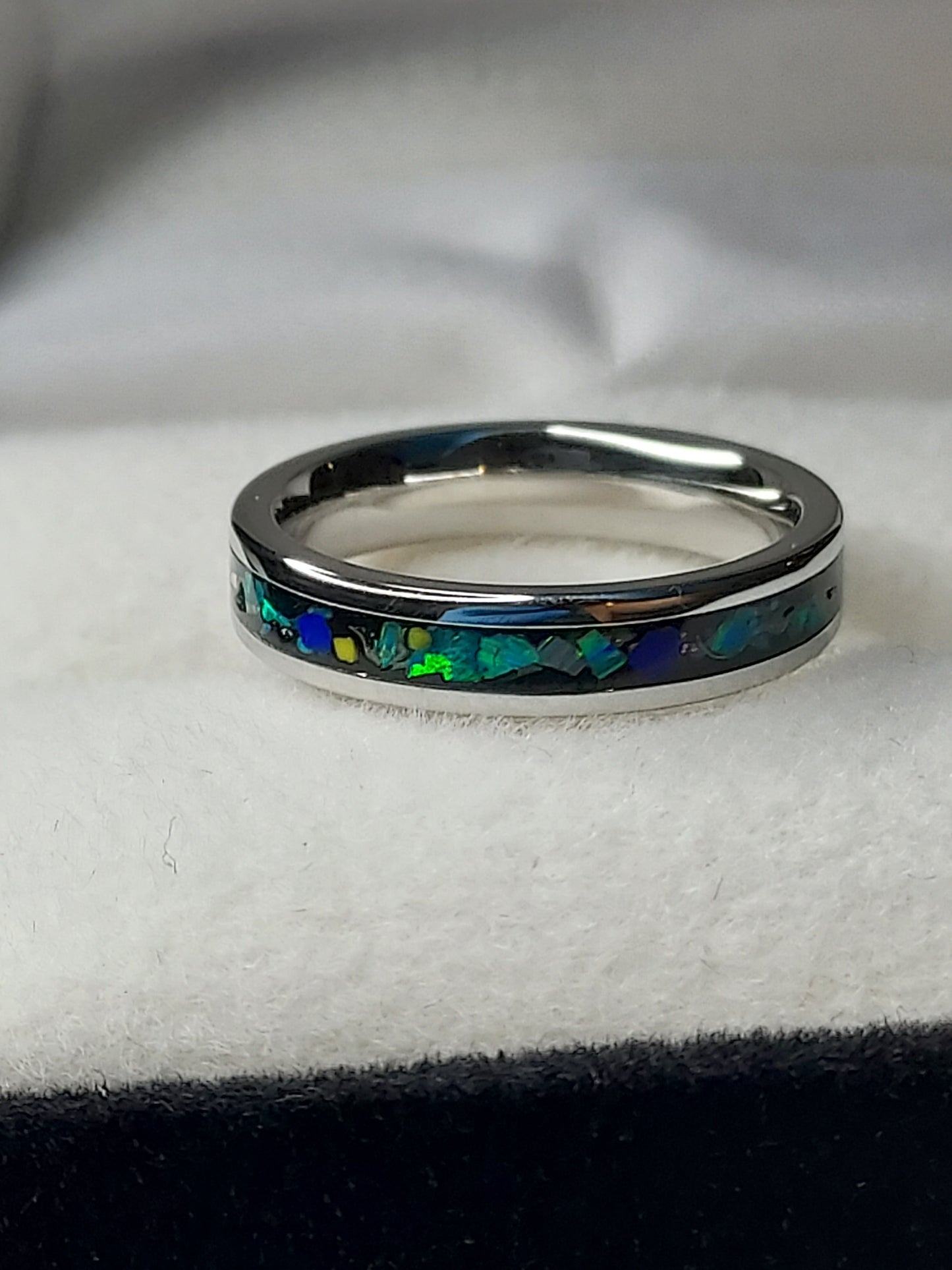 Women's Galaxy Ring 3mm-4mm Blue/Green Opal