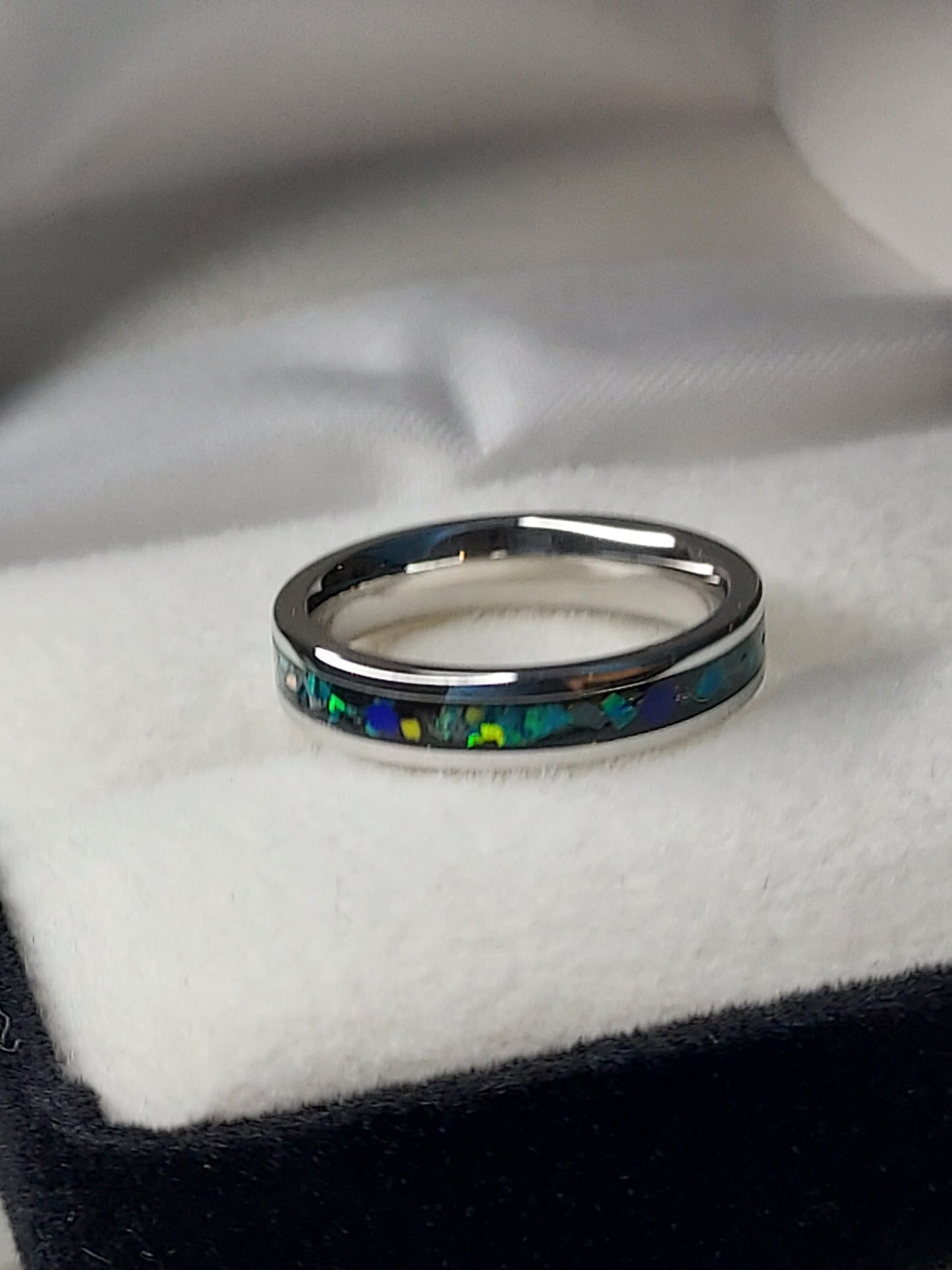 Women's Galaxy Ring 3mm-4mm Blue/Green Opal